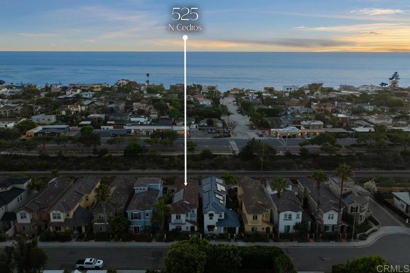 Experience the Coveted Coastal Solana Beach Lifestyle! Just down - photo 35