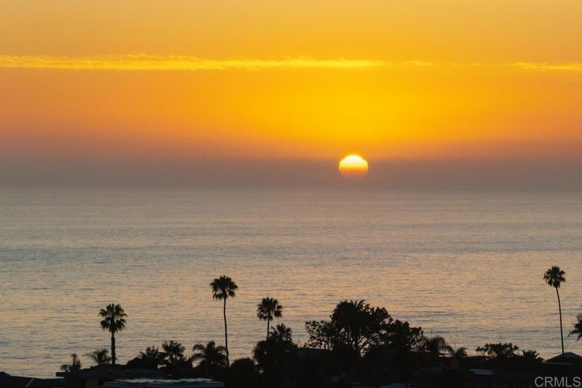 Experience the Coveted Coastal Solana Beach Lifestyle! Just down - photo 36