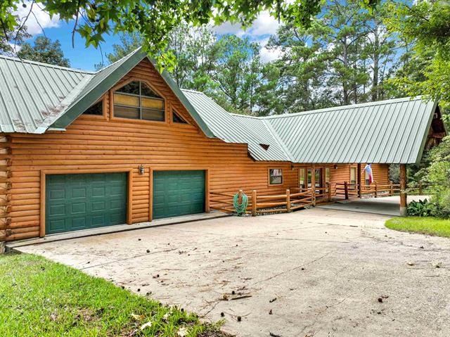 Custom Log Home - photo 2