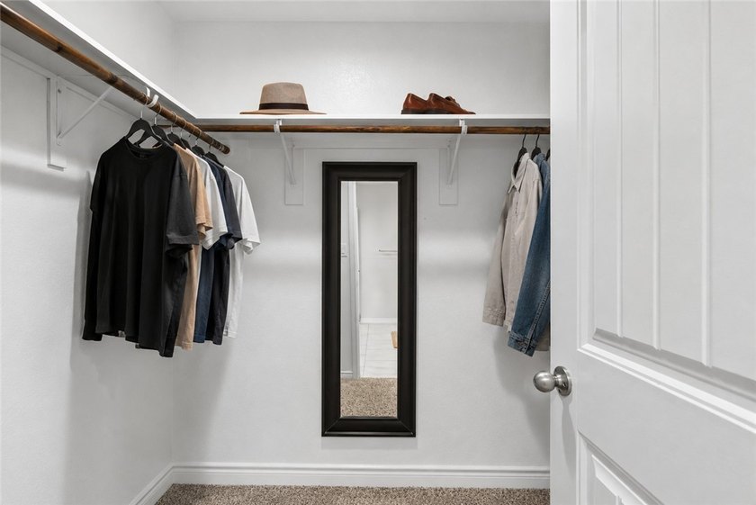 Welcome to easy living at 7629 Shadow Rider Lane! This - photo 12