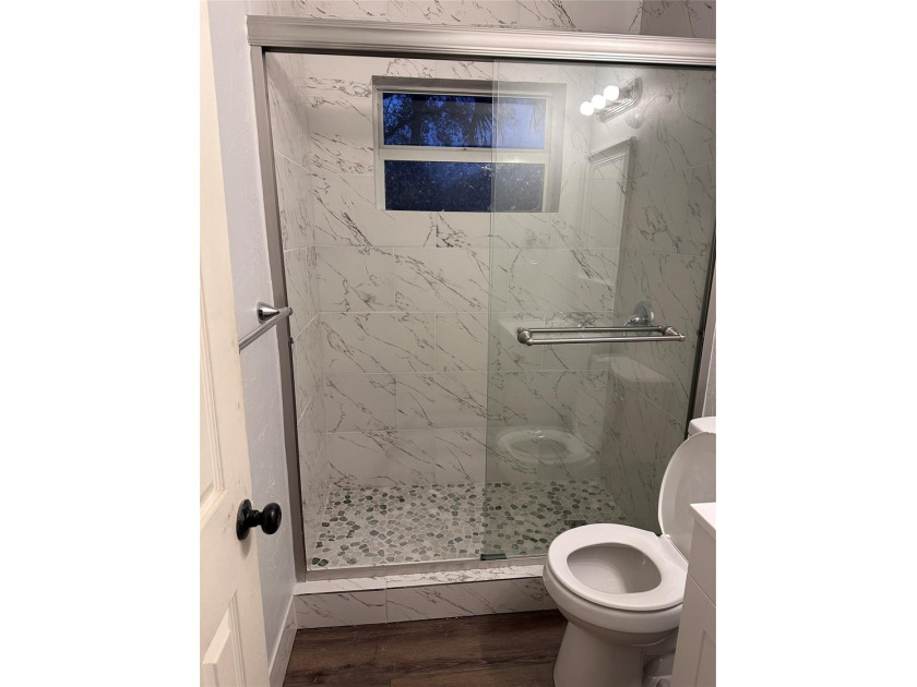 Rare income-producing duplex in East Oakland Park, FL - perfect - photo 15