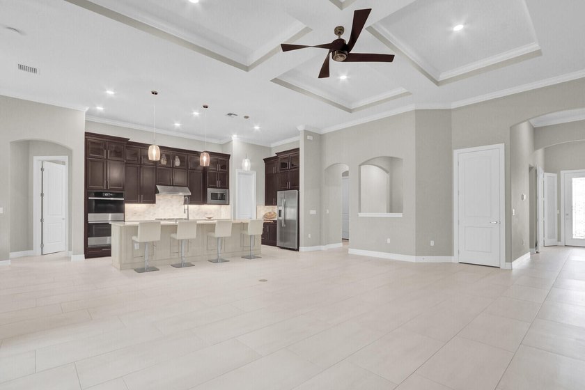 Stunning 4 bedroom/ 3.5 bath on .42 acres in the gated community - photo 22