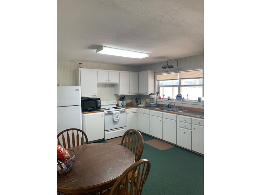Kitchen, Inside Dining Area. - photo 14