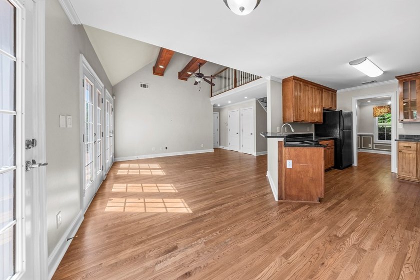Experience the perfect blend of space, serenity, and convenience - photo 14
