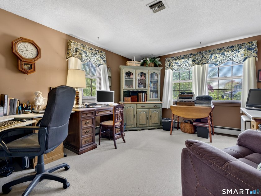 Ideally located in one of Mystic's most sought-after - photo 15