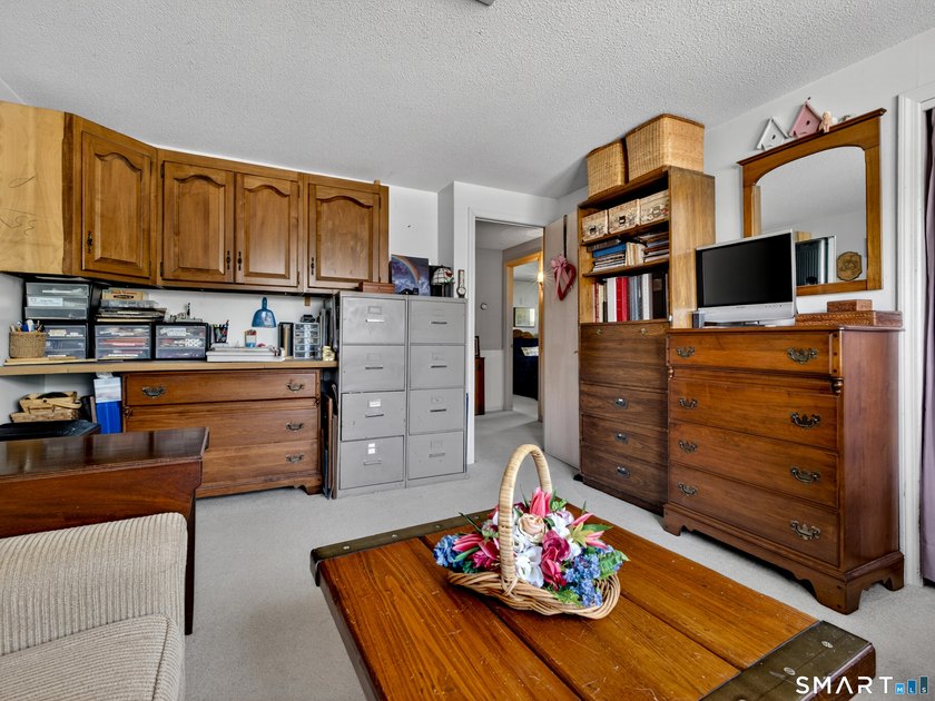Ideally located in one of Mystic's most sought-after - photo 18