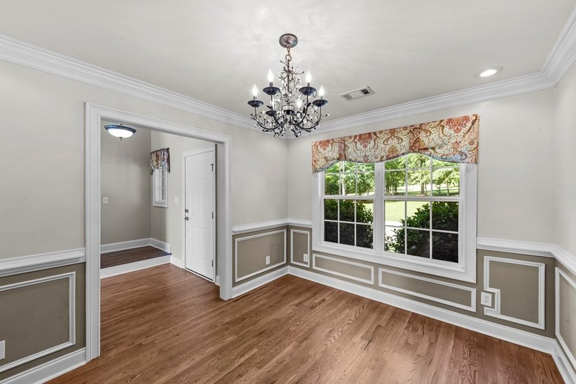 Experience the perfect blend of space, serenity, and convenience - photo 19