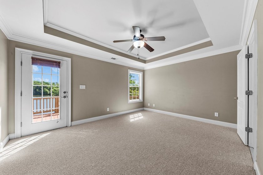 Experience the perfect blend of space, serenity, and convenience - photo 23