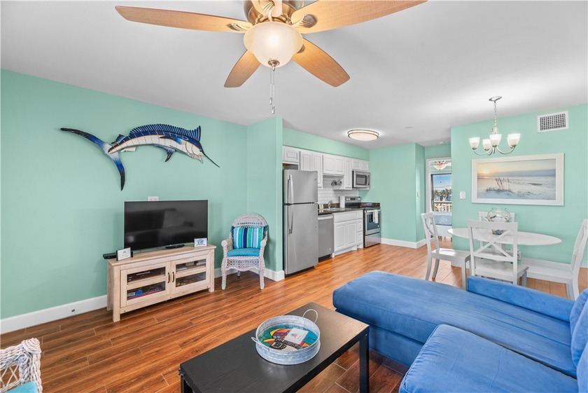 Wake up to sparkling water views and gulf breezes in this - photo 4
