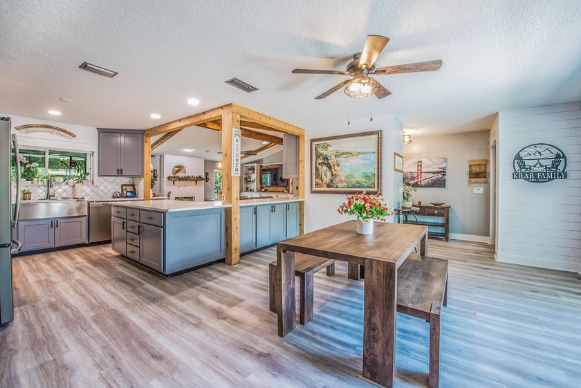 Fully upgraded Jupiter Farms retreat on 1.09 acres with NO HOA - photo 5