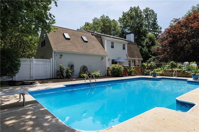 Welcome to this beautifully updated 4-bedroom, 3 full-bath - photo 49