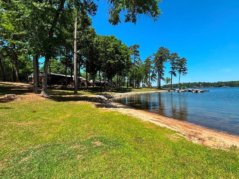 Searching for a lakeside getaway that hits all the high notes - photo 50