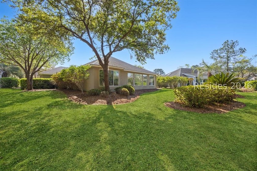 Live the Sun City dream in this expanded Longleaf model, one of - photo 22