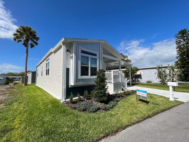 Limited-time promotion: Buyers who contract by June 30, 2026 can - photo 20
