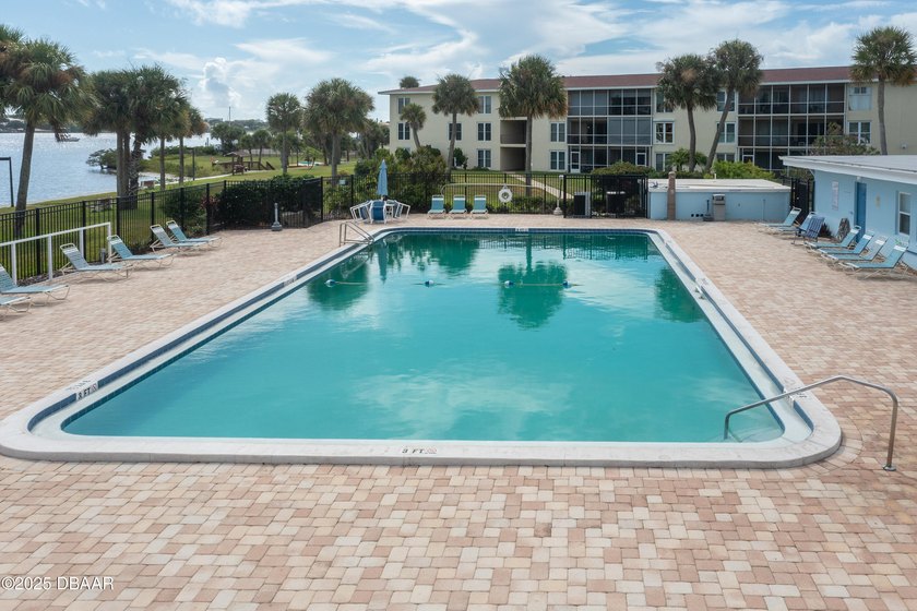 Do not miss your opportunity to own this 2/2 condo in Daytona - photo 22