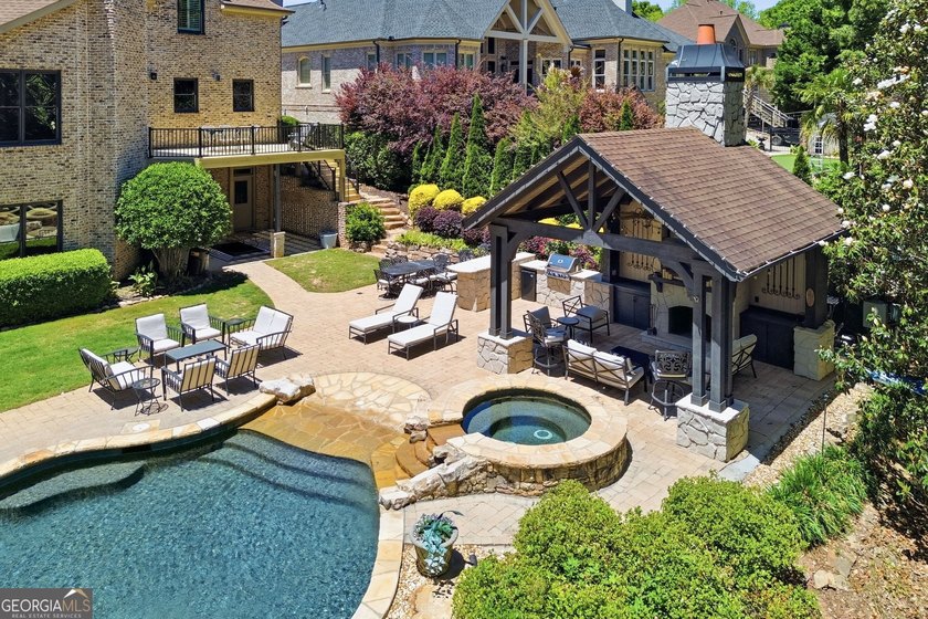 Welcome to one of the most exceptional luxury homes in - photo 3
