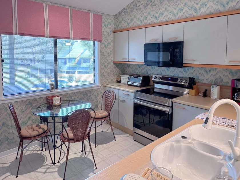 ***BE SURE TO WATCH WALK-THRU VIDEO INCLUDED IN LISTING!!*** - photo 18