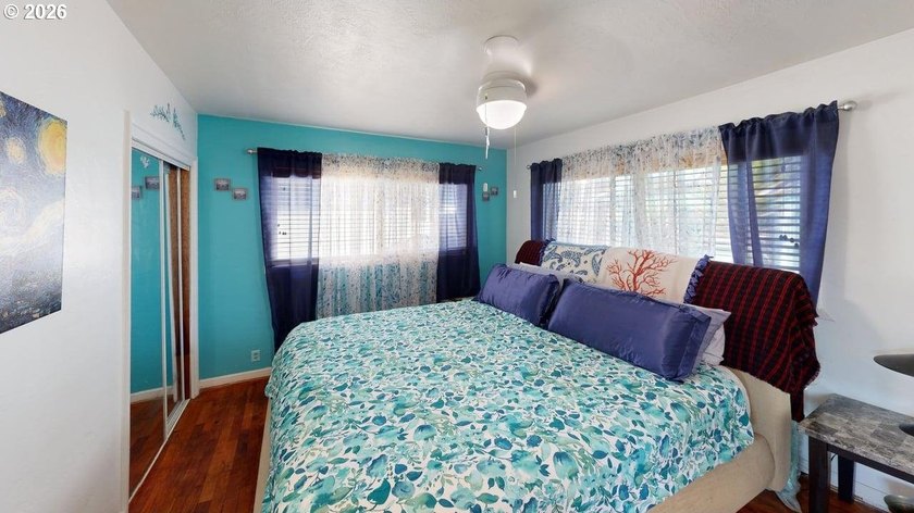 Hear and see the ocean from this delightful seaside home! Mature - photo 12