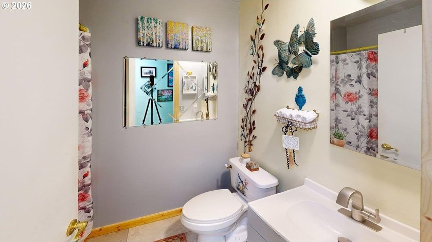 Hear and see the ocean from this delightful seaside home! Mature - photo 16