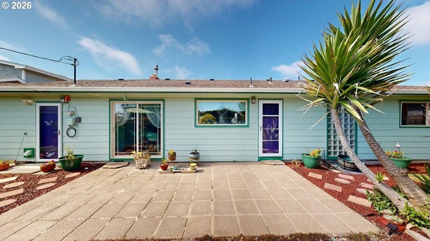 Hear and see the ocean from this delightful seaside home! Mature - photo 21