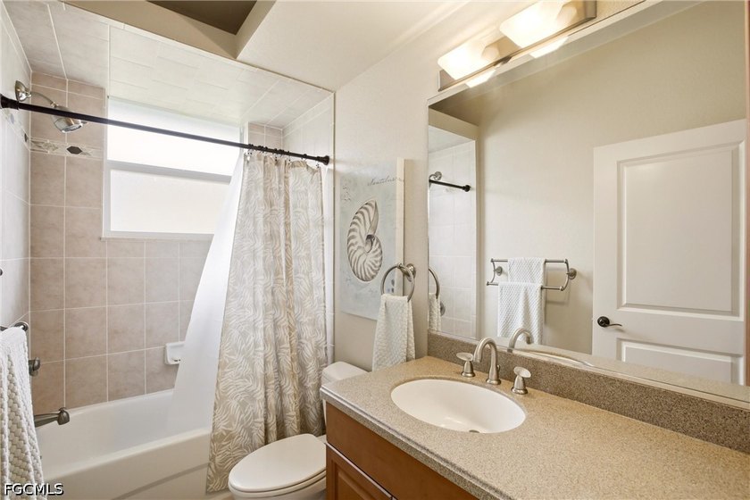 BEST VALUE IN PUNTA GORDA ISLES! Fully furnished and move-in - photo 26