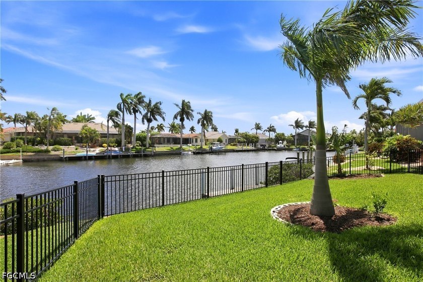 BEST VALUE IN PUNTA GORDA ISLES! Fully furnished and move-in - photo 37