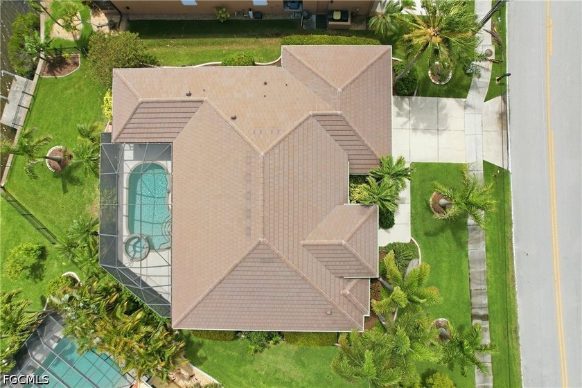 BEST VALUE IN PUNTA GORDA ISLES! Fully furnished and move-in - photo 42