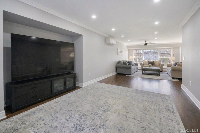 Looking for a Turn-Key Ready, stunning, and spacious home for an - photo 8