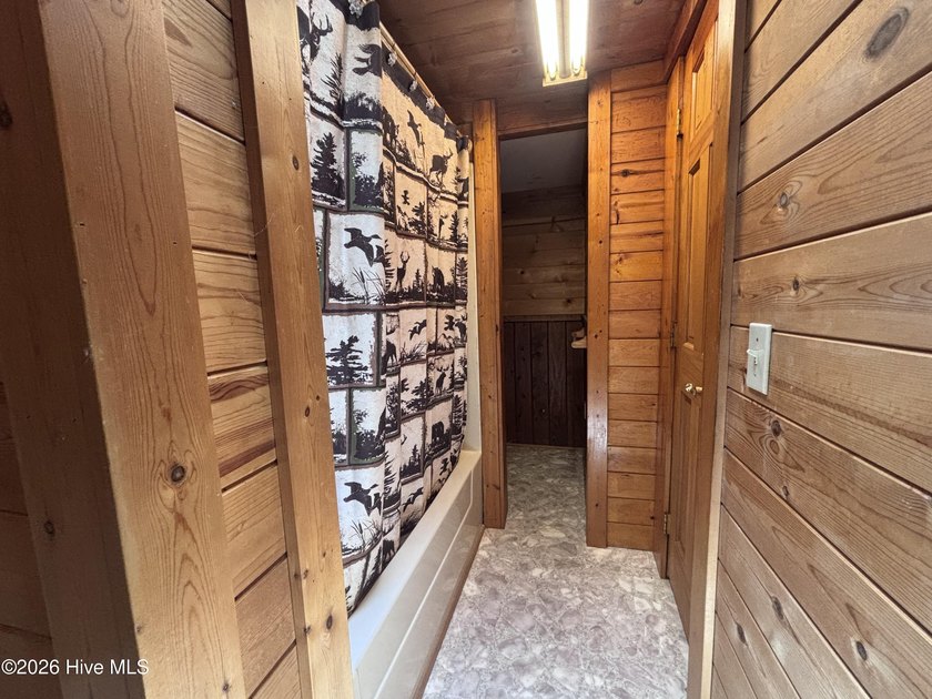 Rare Opportunity! Nestled in the beautiful mountains of Western - photo 11