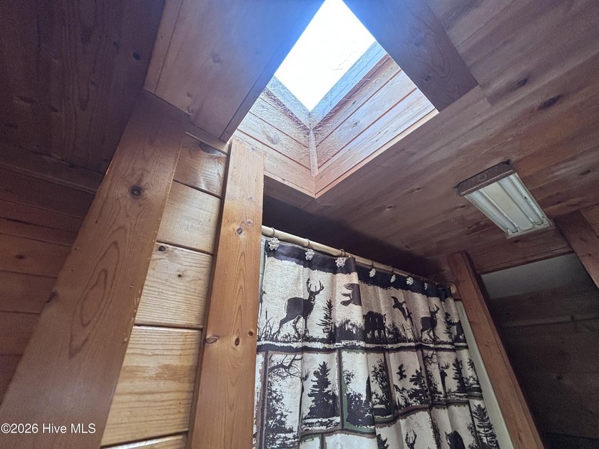 Rare Opportunity! Nestled in the beautiful mountains of Western - photo 12