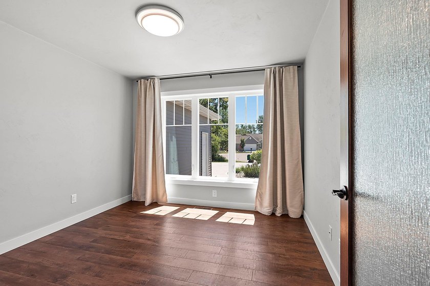 Tucked in the trees at the end of a culdesac is a gently used - photo 34