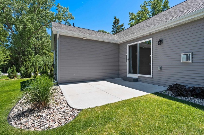 Tucked in the trees at the end of a culdesac is a gently used - photo 48