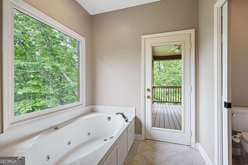 Hidden Gem! This Custom Built, 1 Owner Cartersville Ranch is - photo 38