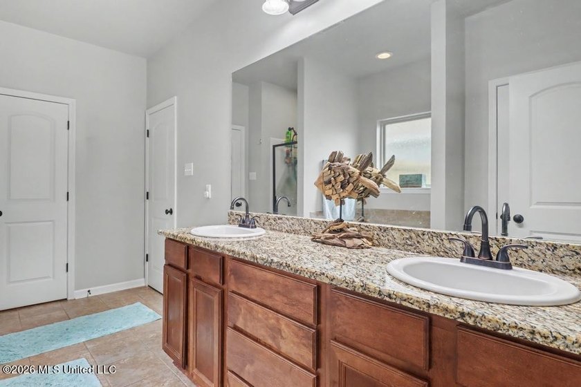 Well-maintained and lovingly cared for, this beautiful home - photo 15