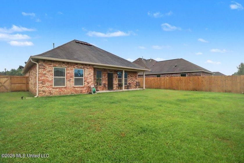 Well-maintained and lovingly cared for, this beautiful home - photo 24
