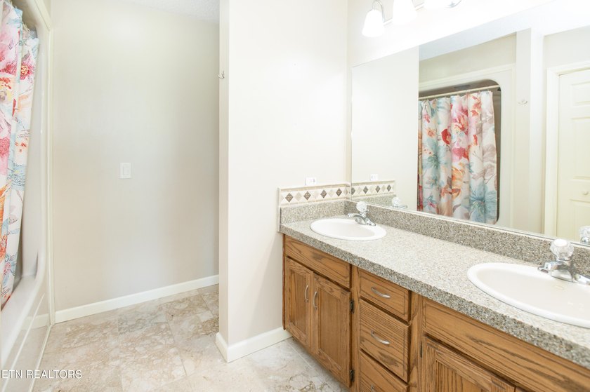 Enjoy breathtaking mountain views from all primary living areas - photo 12