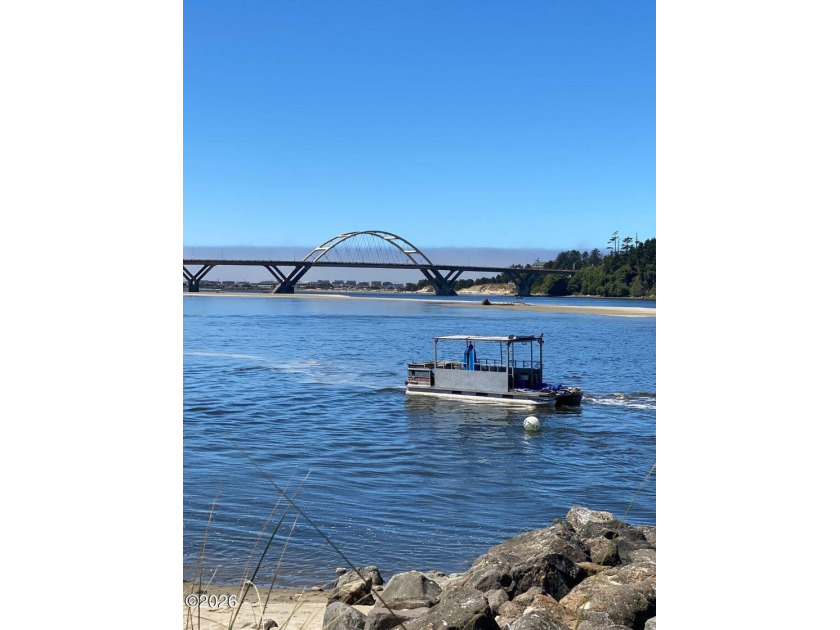 Unobstructed water view C-2 retail/ commercial- zoned. /mixed - photo 20