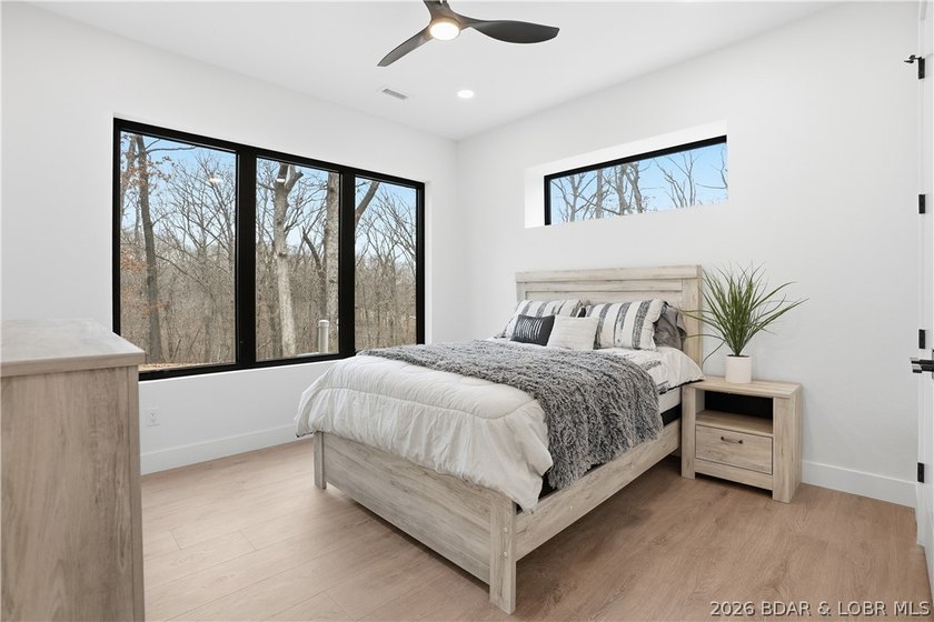 Welcome to your new modern retreat in Porto Cima. This stunning - photo 45