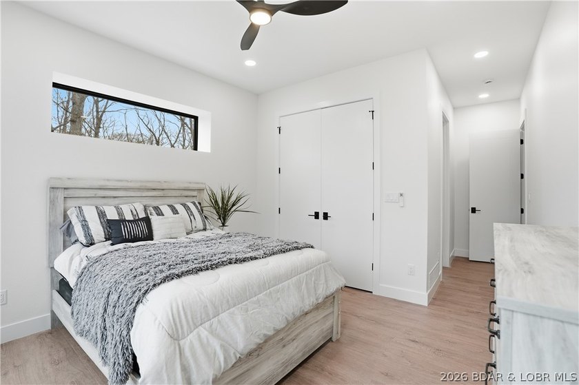 Welcome to your new modern retreat in Porto Cima. This stunning - photo 46