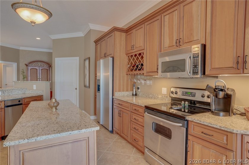 Experience top-floor luxury in this massive 3,047 sq. ft - photo 13