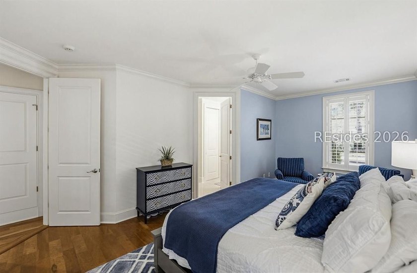 Luxury Lady's Island condominium in the highly sought-after - photo 19