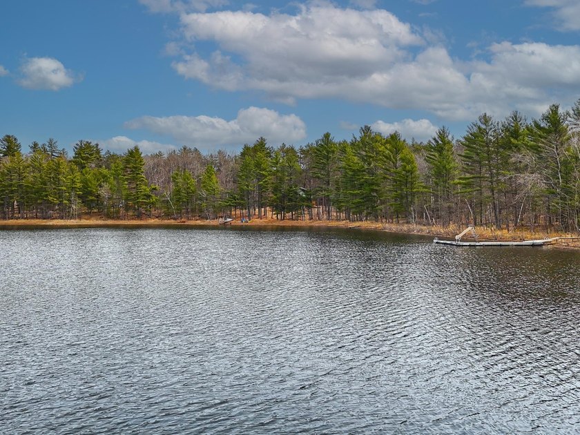Discover the perfect Northwoods escape on beautiful Bayer Lake - photo 22