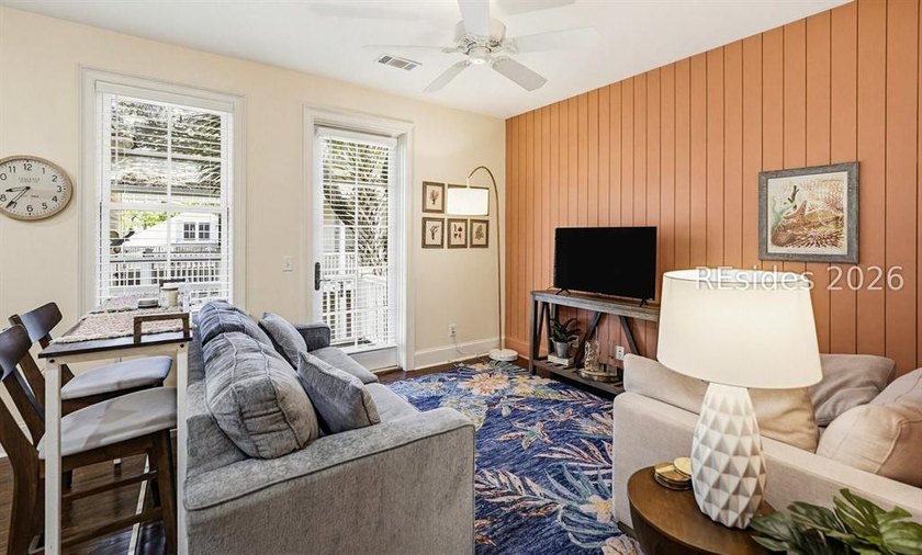 Luxury Lady's Island condominium in the highly sought-after - photo 30