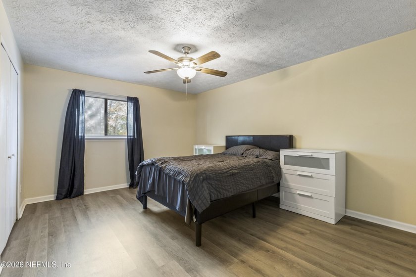 No HOA or CDD and ready to move in. This townhome has vinyl - photo 13