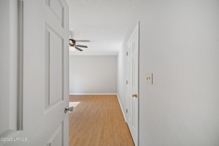 Welcome to 20 Cedar Crest Circle! A well-maintained single-story - photo 20