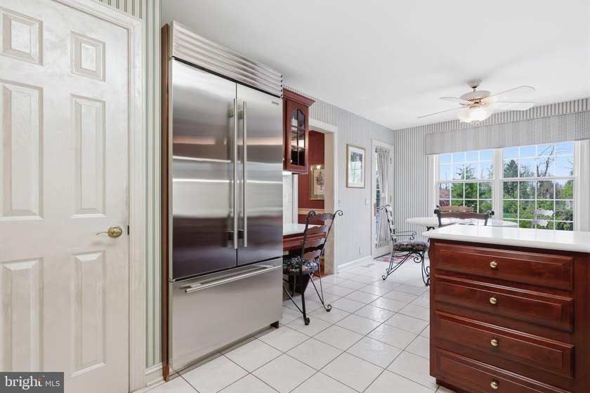 This is the one! Welcome to this beautiful end unit townhome - photo 21