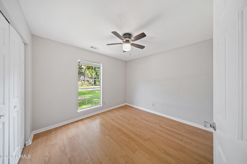 Welcome to 20 Cedar Crest Circle! A well-maintained single-story - photo 22