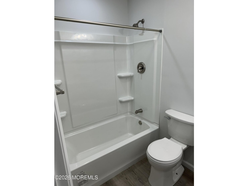 Exquisitely maintained multi-use property in Toms River. Fully - photo 11