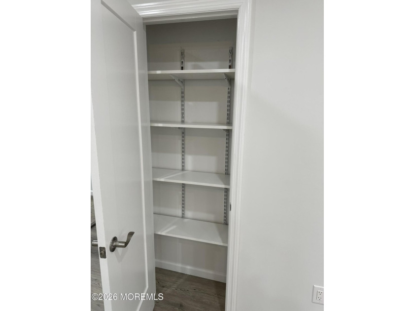 Exquisitely maintained multi-use property in Toms River. Fully - photo 13