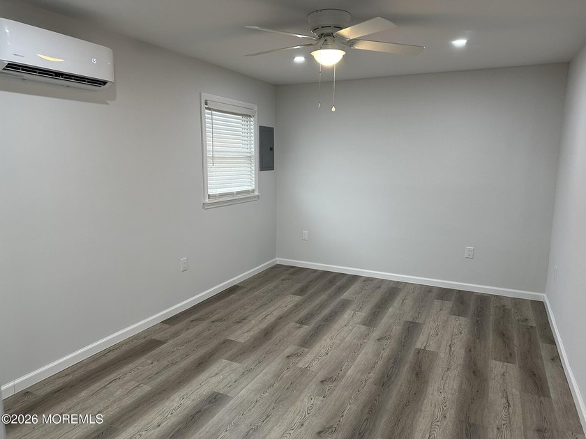 Exquisitely maintained multi-use property in Toms River. Fully - photo 14